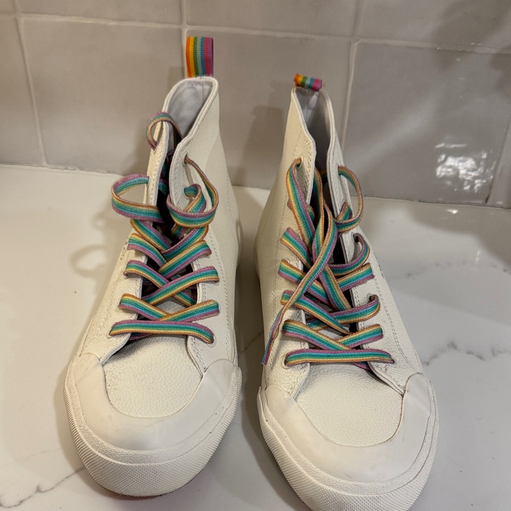 dolce vita pride sneakers